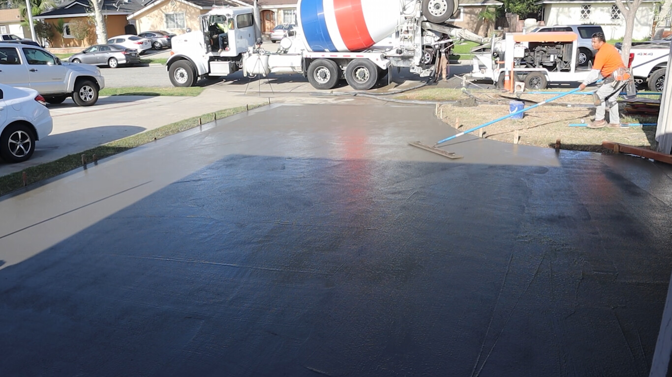 Trusted concrete contractor team working in Compton, CA